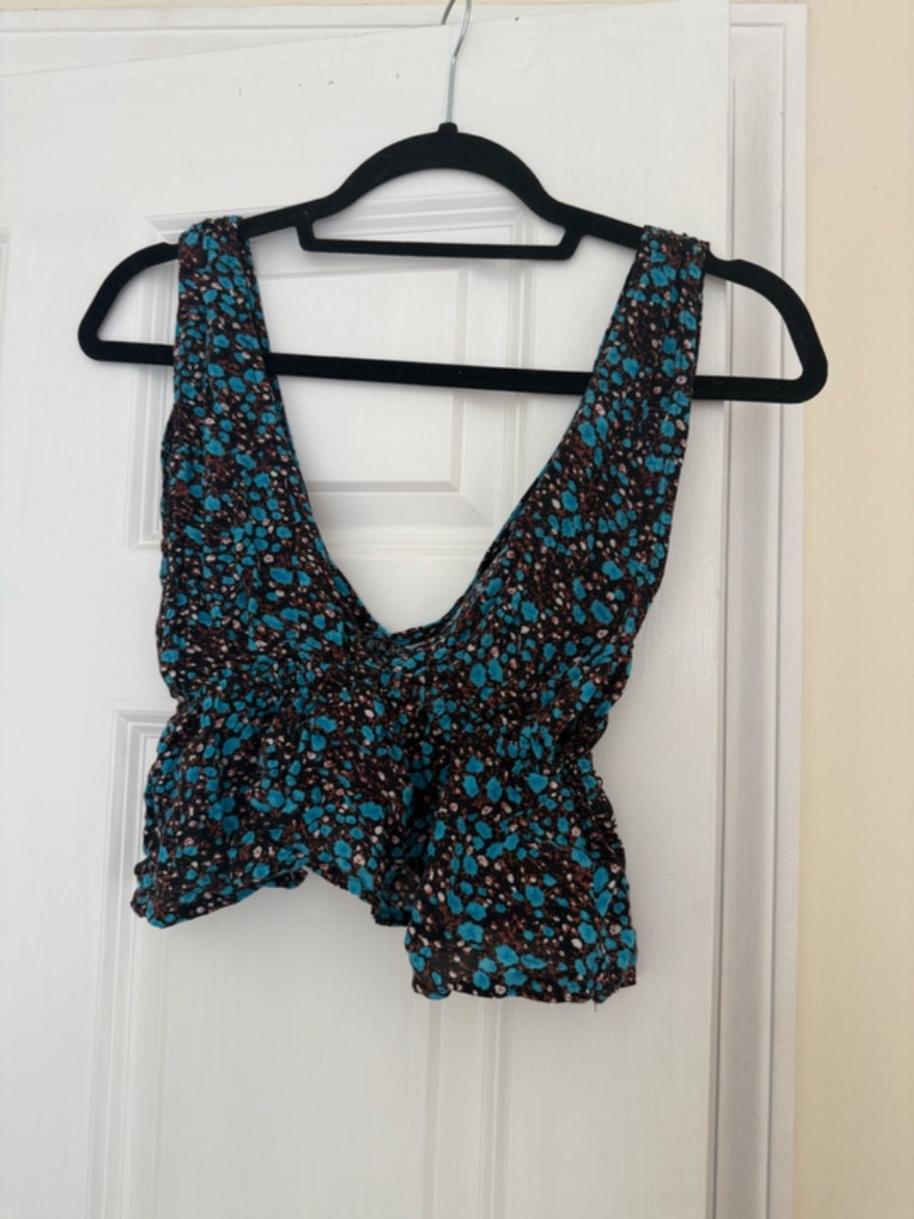 Patterned Tank Top - Picture 4 of 4